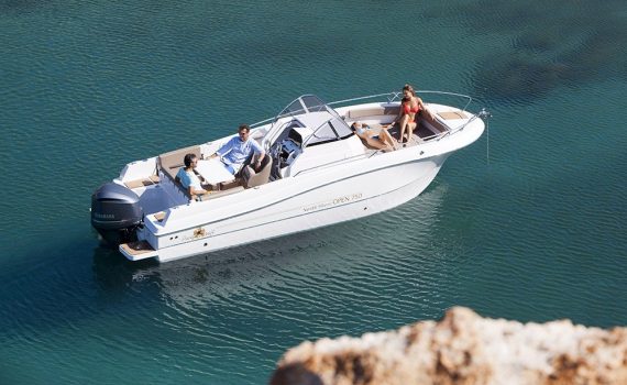 Embarcación deportiva